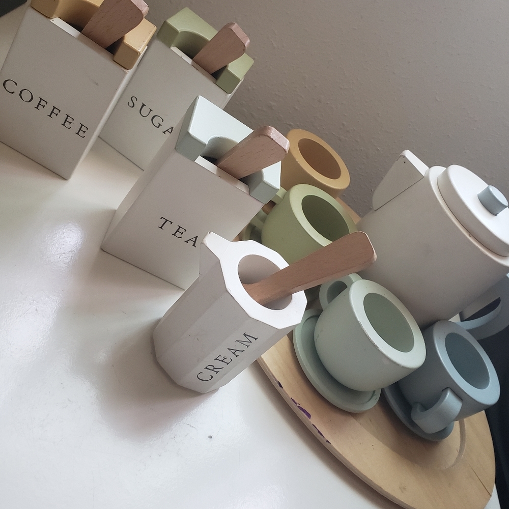 Hearth and Hand wooden tea set